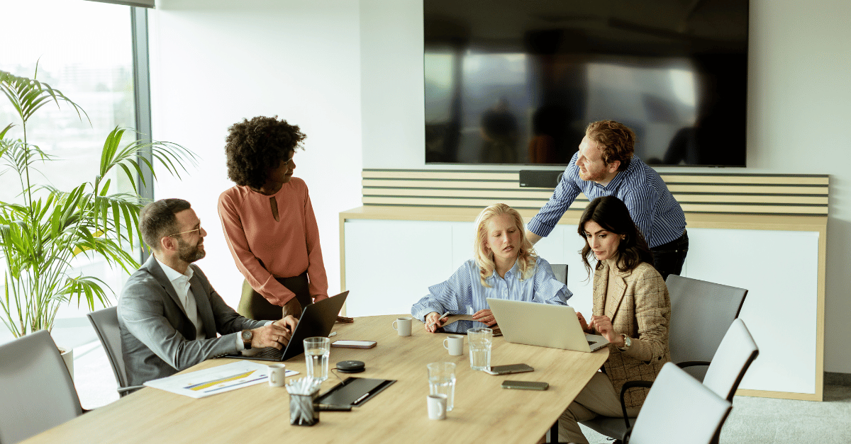 The Best HR Teams Rely on These 4 Document Management Features